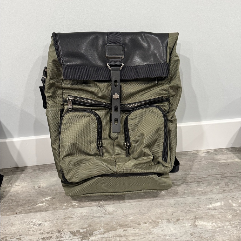 *SOLD*TUMI 232388 ALPHA BRAVO LONDON ROLL TOP BACKPACK Olive Green Black